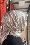 Belli Nostalji Twill İpek Eşarp Armine Çizgi Geometrik Desen Gri Krem
